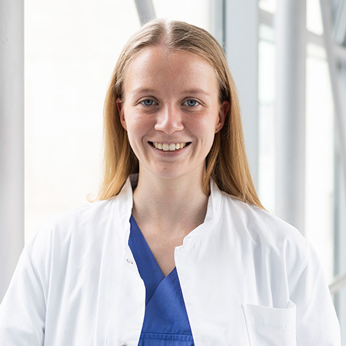 Frau L. Lemke, ärztliche Leitung des ImpactTx-Projekts "LiverFit"